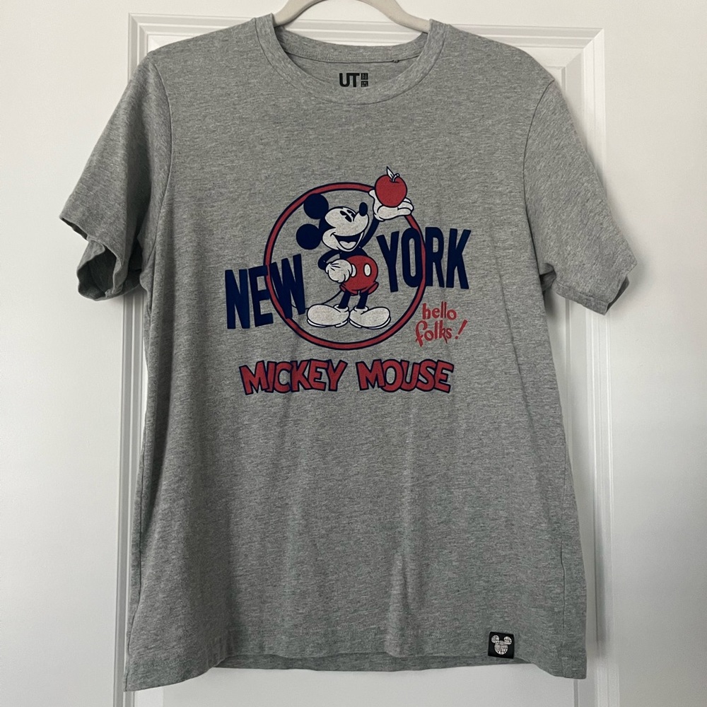 Uniqlo X Disney New York Mickey Mouse shirt